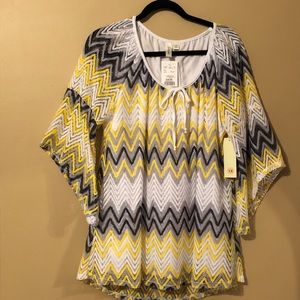 NWT Yellow and White Chevron Knitted Top